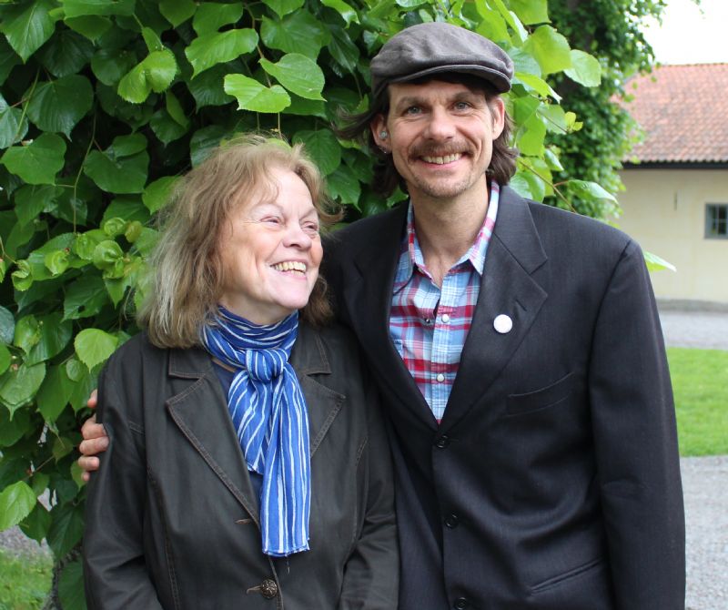 Aase Fridegård Penayo och 2014 års pristagare till Håbo kommuns pris Michel Wenzer 